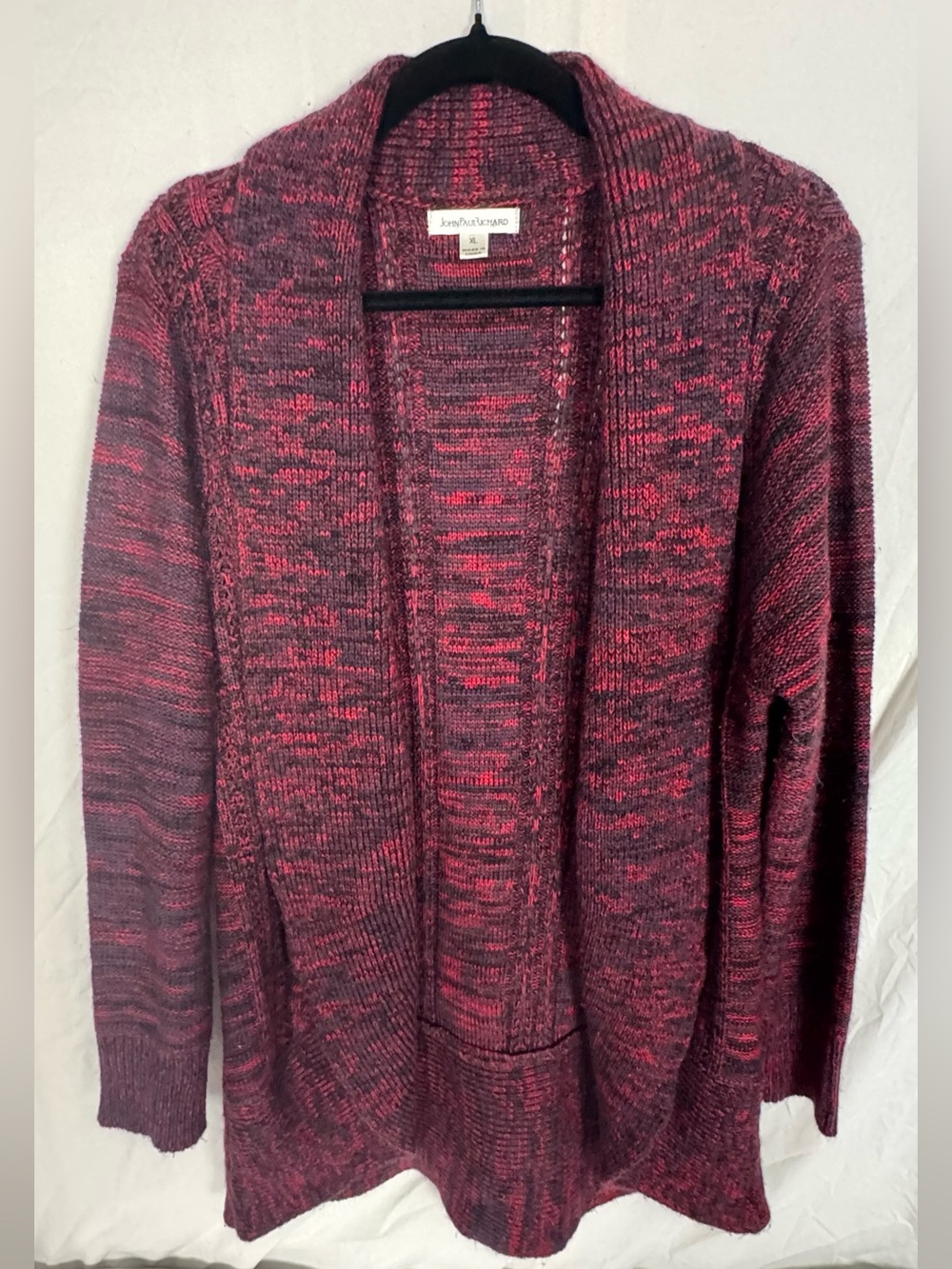 Cozy & stylish John Paul Richard women’s cardigan in size XL!